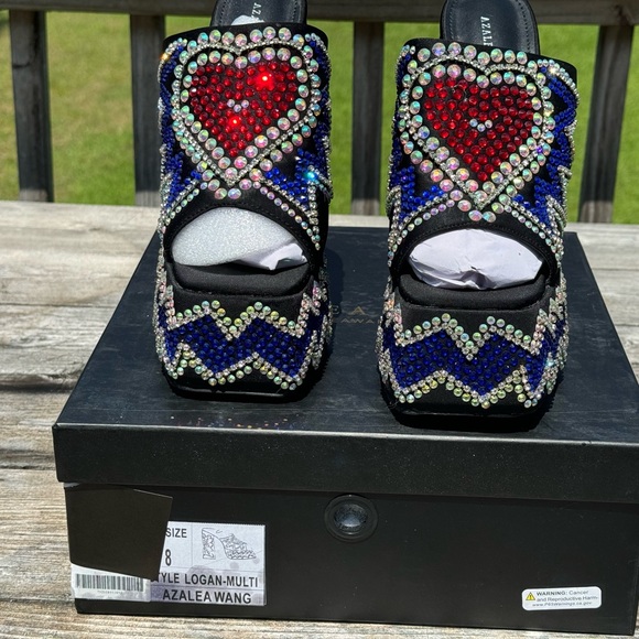 Azalea Wang - Picture 7 of 10